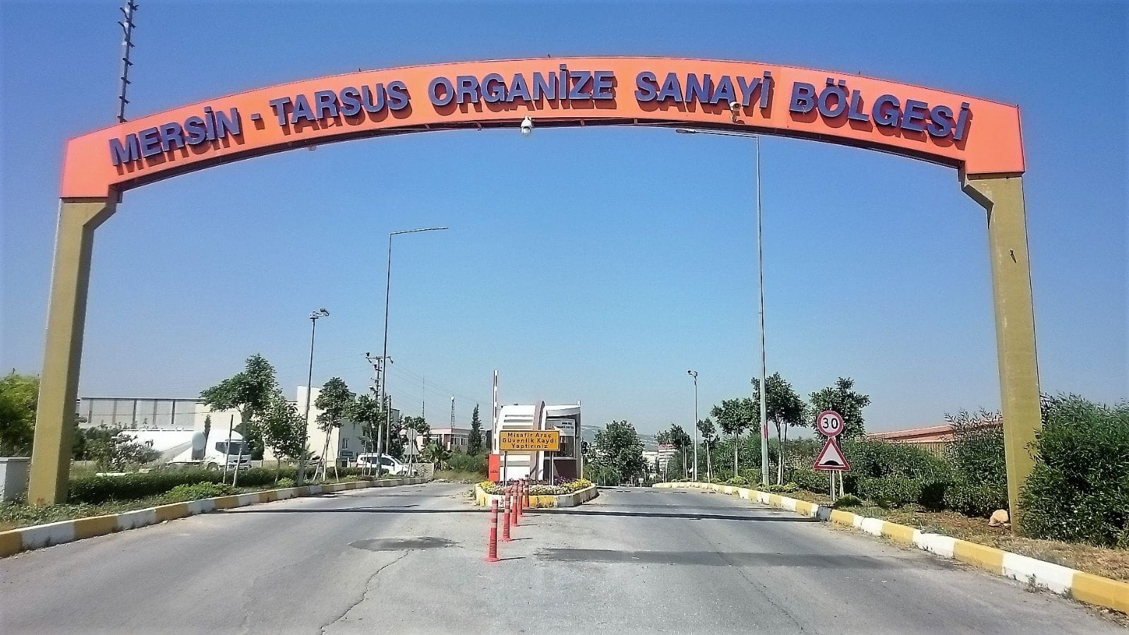 Mersin Organize Sanayi Bölgesi Araç Kiralama: Ekar Global ile İşinize Güç Katın