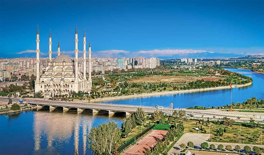 Adana Araç Kiralama: Seyahatlerinizde Konfor ve Özgürlük